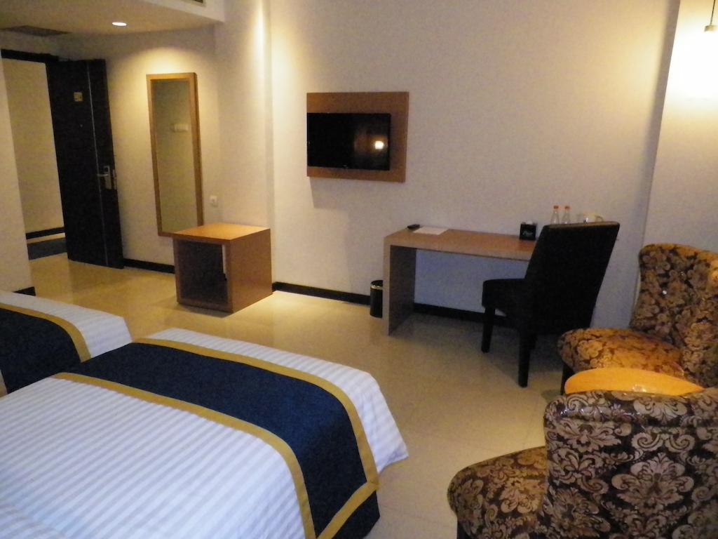 D'Best Hotel Pasar Baru Bandung Rum bild