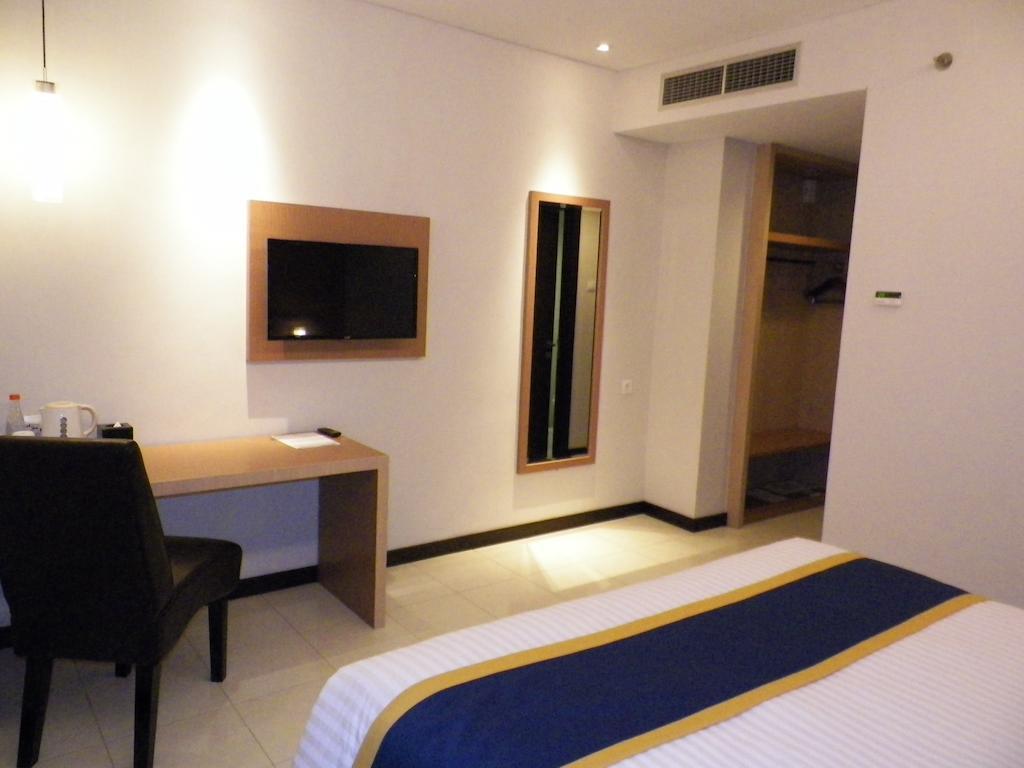 D'Best Hotel Pasar Baru Bandung Rum bild