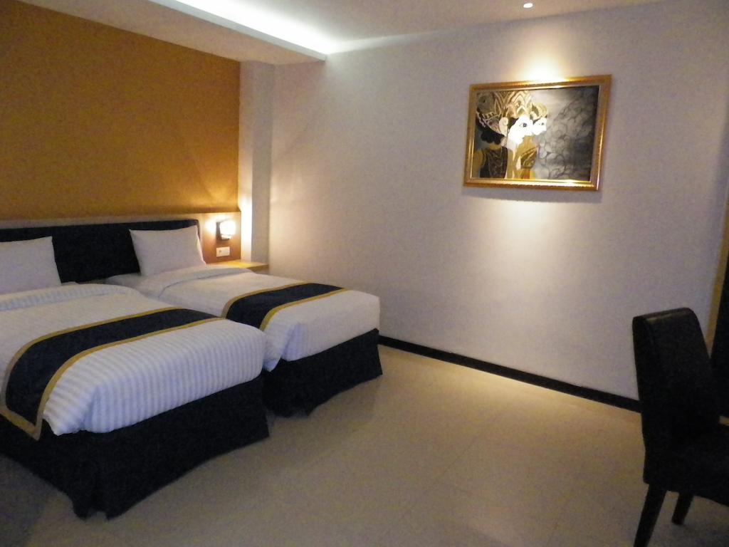 D'Best Hotel Pasar Baru Bandung Rum bild